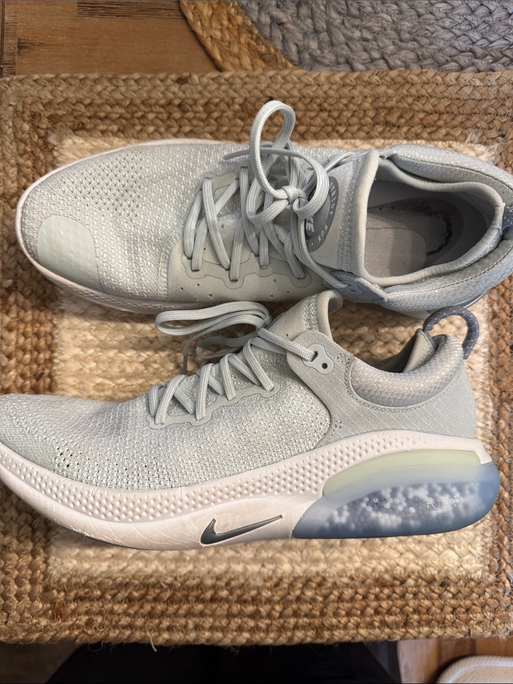 Women’s Nike Joyride size 11 green gray